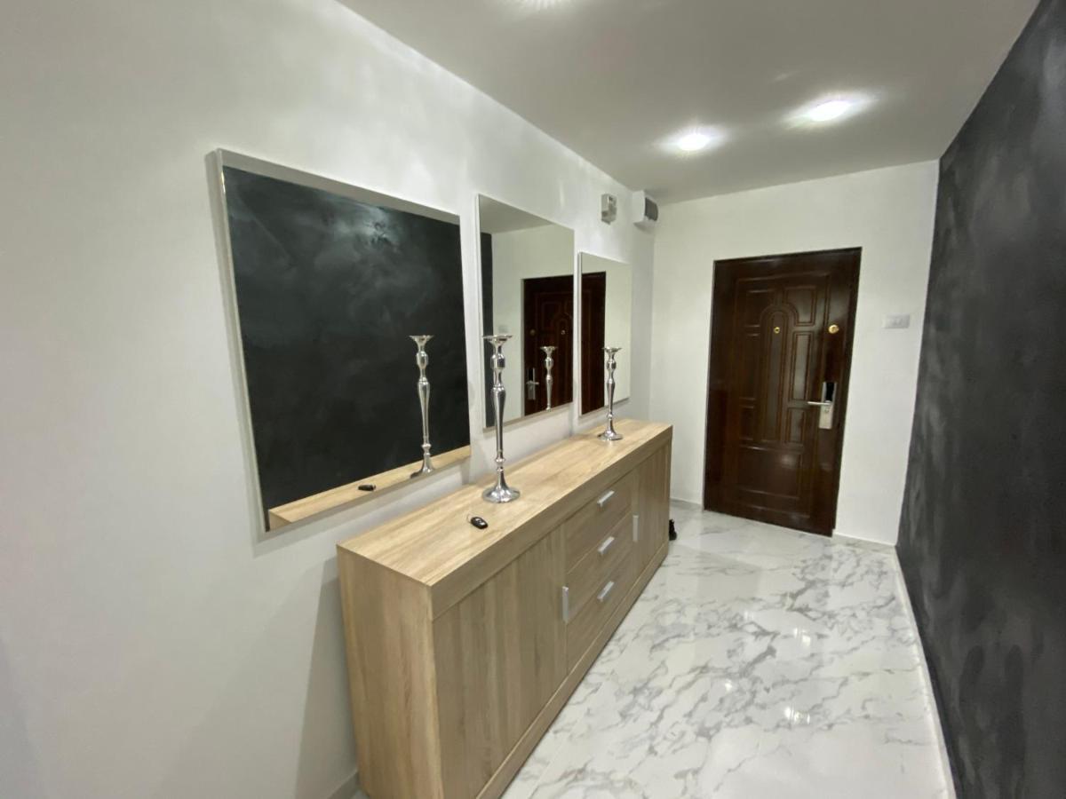 Concept Apartments 3 Camere Târgu-Mureş Exteriör bild
