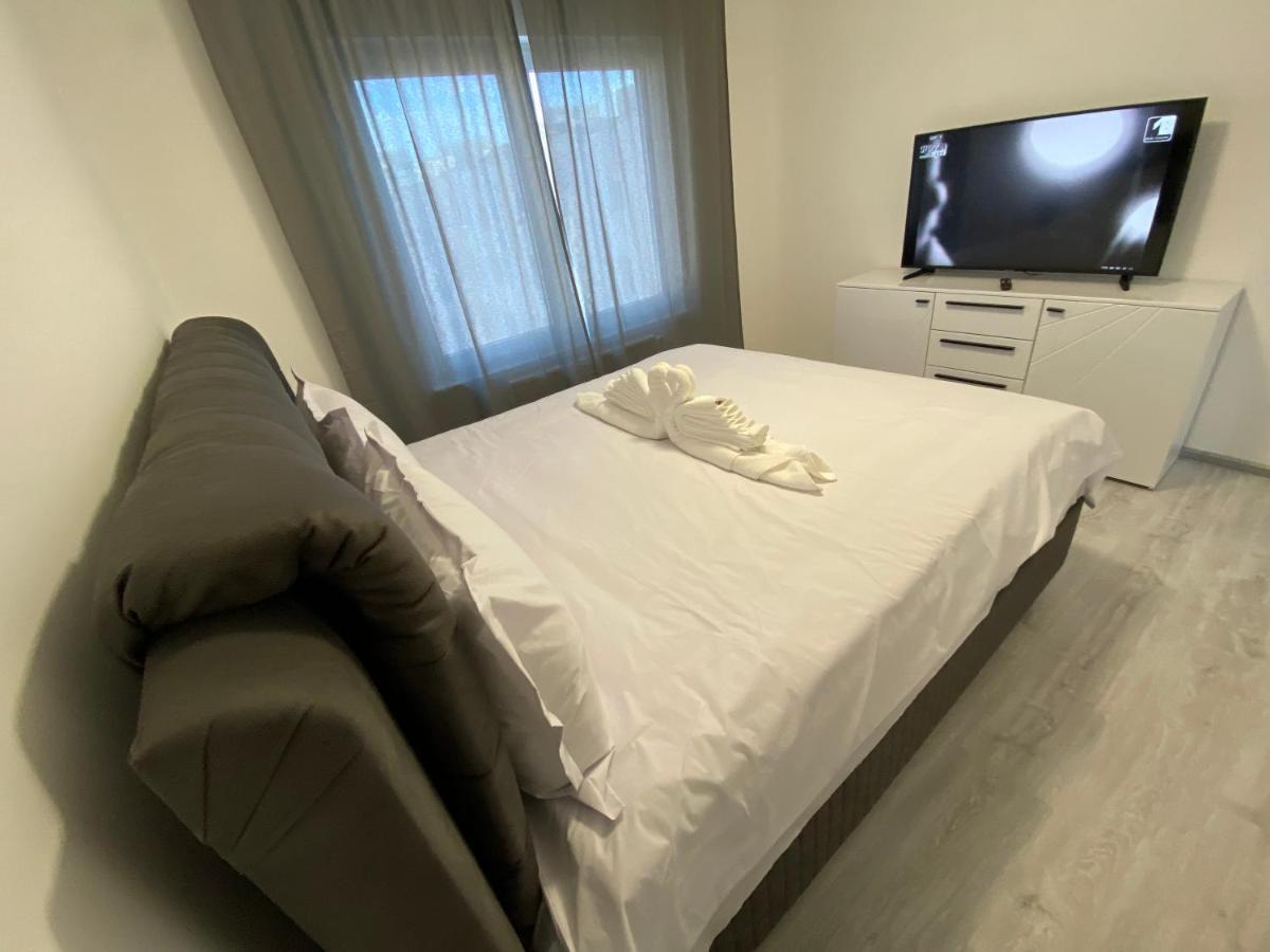 Concept Apartments 3 Camere Târgu-Mureş Exteriör bild